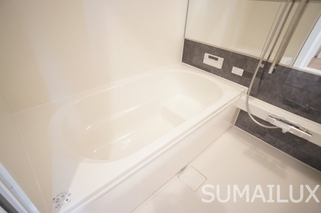 熊本市南区御幸笛田３丁目のアパートの浴室