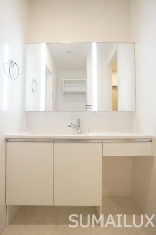 熊本市南区御幸笛田３丁目のアパートの独立洗面台