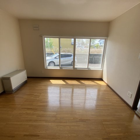 リバーパークの居間・リビング