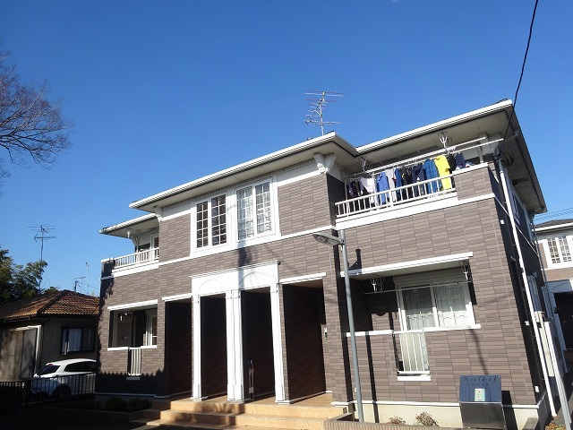 ソレイユBの外観