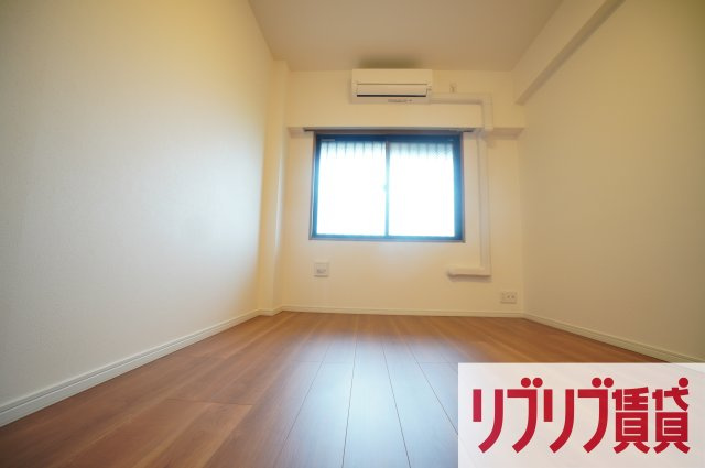 リーベスト西千葉の洋室