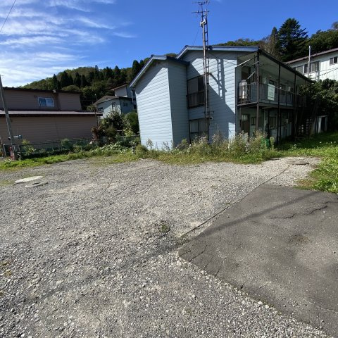 シャトルオバラの駐車場