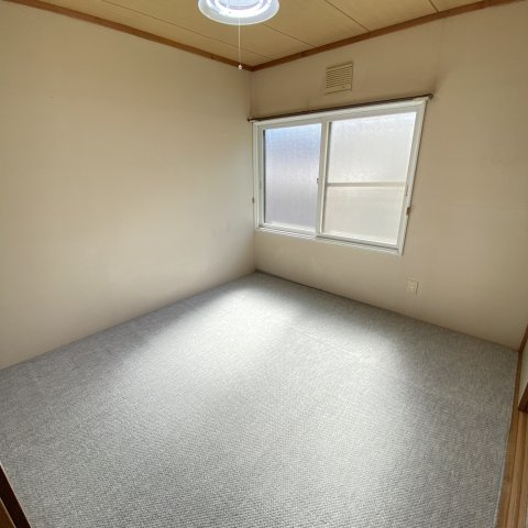 シャトルオバラの和室