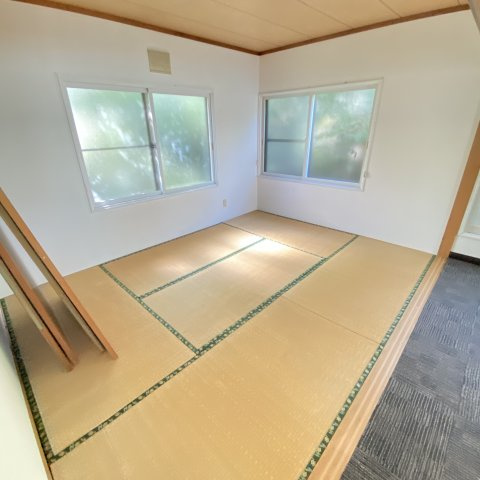 シャトルオバラの和室