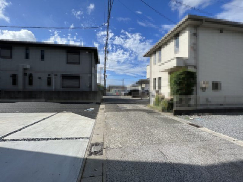 高浜市二池町第５（全3棟）３号棟　の前面道路含む現地写真|高浜市二池町第5新築戸建前面道路写真です。西側公道約4.3ｍ