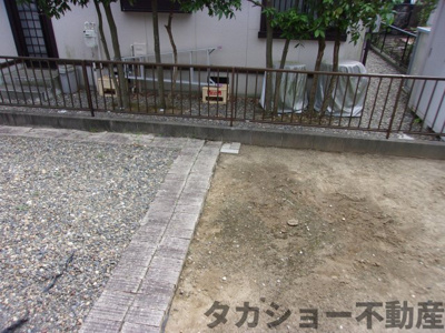 【駐車場】 | 市原市松ヶ島　中古戸建 | 駐車場があるので、車を買う予定の方も安心です