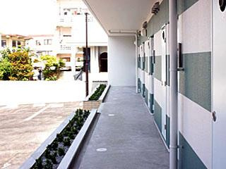 【エントランス】 | 宇地泊