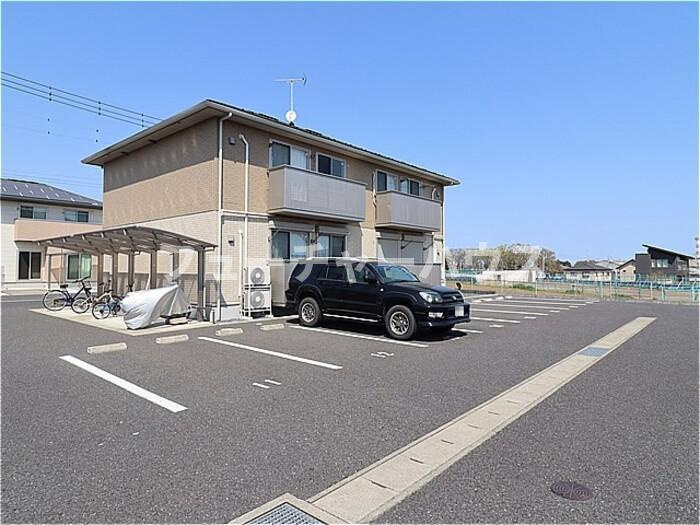 ソレアード　Ａの駐車場