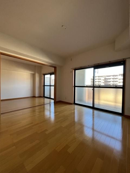 【内装】 | ラフィーク板付