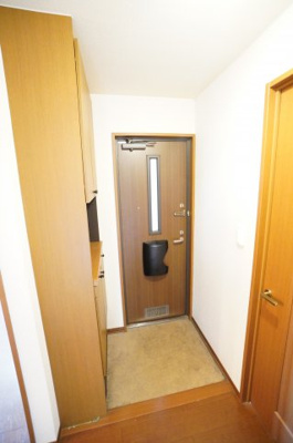 【玄関】 | ロイヤルクレッセント西登戸 | ※同物件・同タイプの写真です。