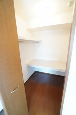 【収納】 | ロイヤルクレッセント西登戸 | ※同物件・同タイプの写真です。