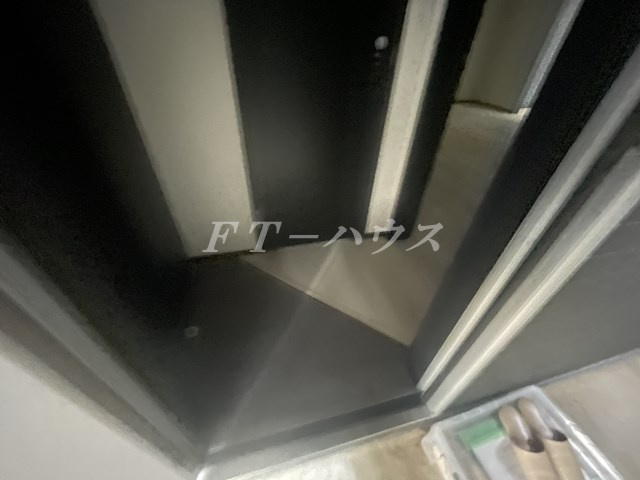 ポルトボナーの玄関