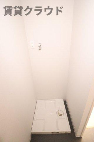 コンフォール千葉の洗面所|洗濯機置場
