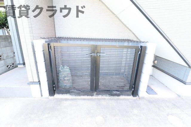 コンフォール千葉のその他共用部分|ゴミステーション