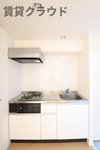 コンフォール千葉のキッチン|調理スペースもしっかりある、二口コンロ付きキッチンです！
