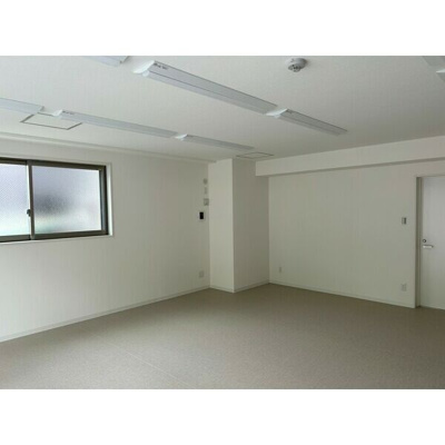  | THE RESIDENCE SHINSAKAE【　1階路面店　】