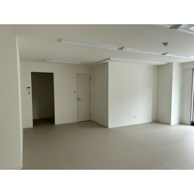  | THE RESIDENCE SHINSAKAE【　1階路面店　】