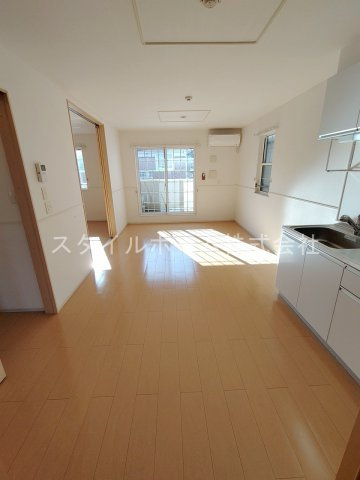 【居間・リビング】 | ユトリロ緑ヶ丘Ⅱ | イメージです。