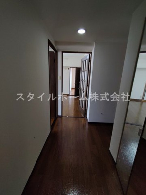 【内装】 | ジナ東海 | 別部屋写真です。