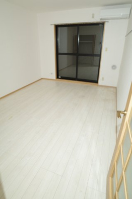 【居間・リビング】 | 都町小川マンション | 広いお部屋は好き？　私は好き！