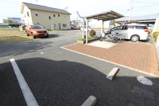 【駐車場】
