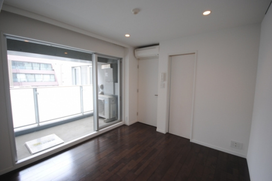 【居間・リビング】 | コンフォリア日本橋人形町イースト | コンフォリア日本橋人形町イースト　水天宮前・人形町周辺の高級賃貸は人形町不動産本店で！仲介手数料最大無料