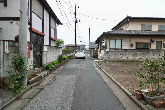 足利市通６丁目の売地の前面道路含む現地写真