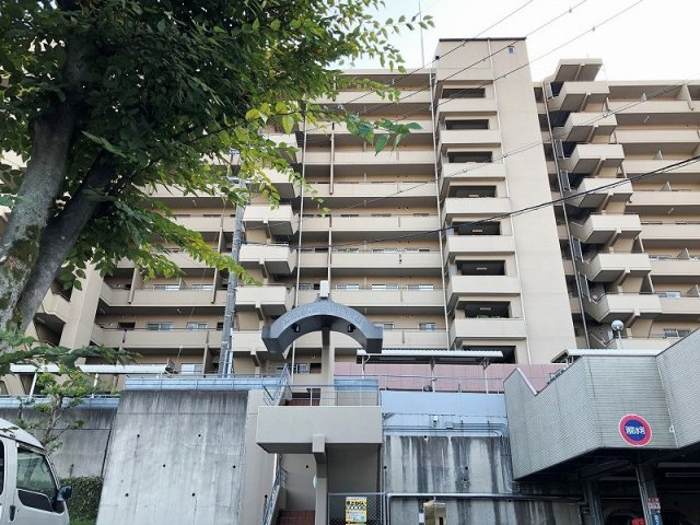 香里丘セントポリア壱号館の外観