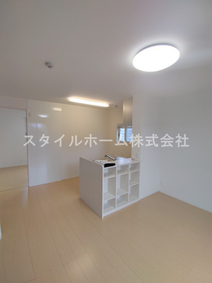 【居間・リビング】 | プール・トゥジュール | 別部屋写真です。