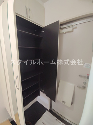 【収納】 | プール・トゥジュール | 別部屋写真です。