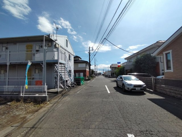 高崎市福島町売土地の前面道路含む現地写真
