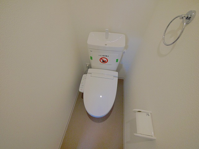 ジーメゾン新大宮のトイレ