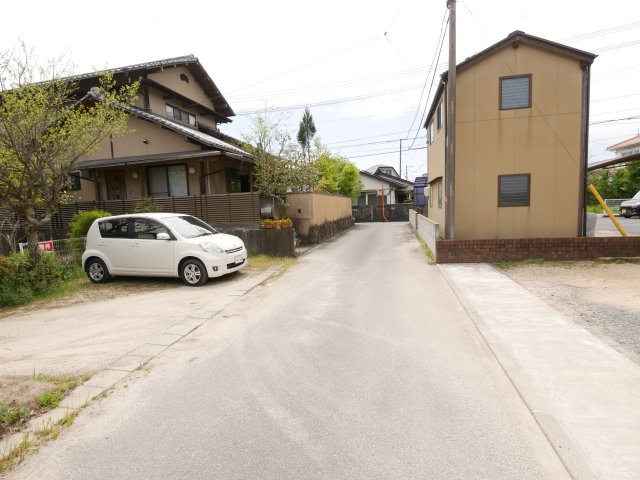 折本2丁目　売土地の前面道路含む現地写真