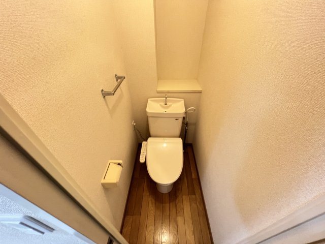 成田市玉造７丁目の賃貸マンションのトイレ