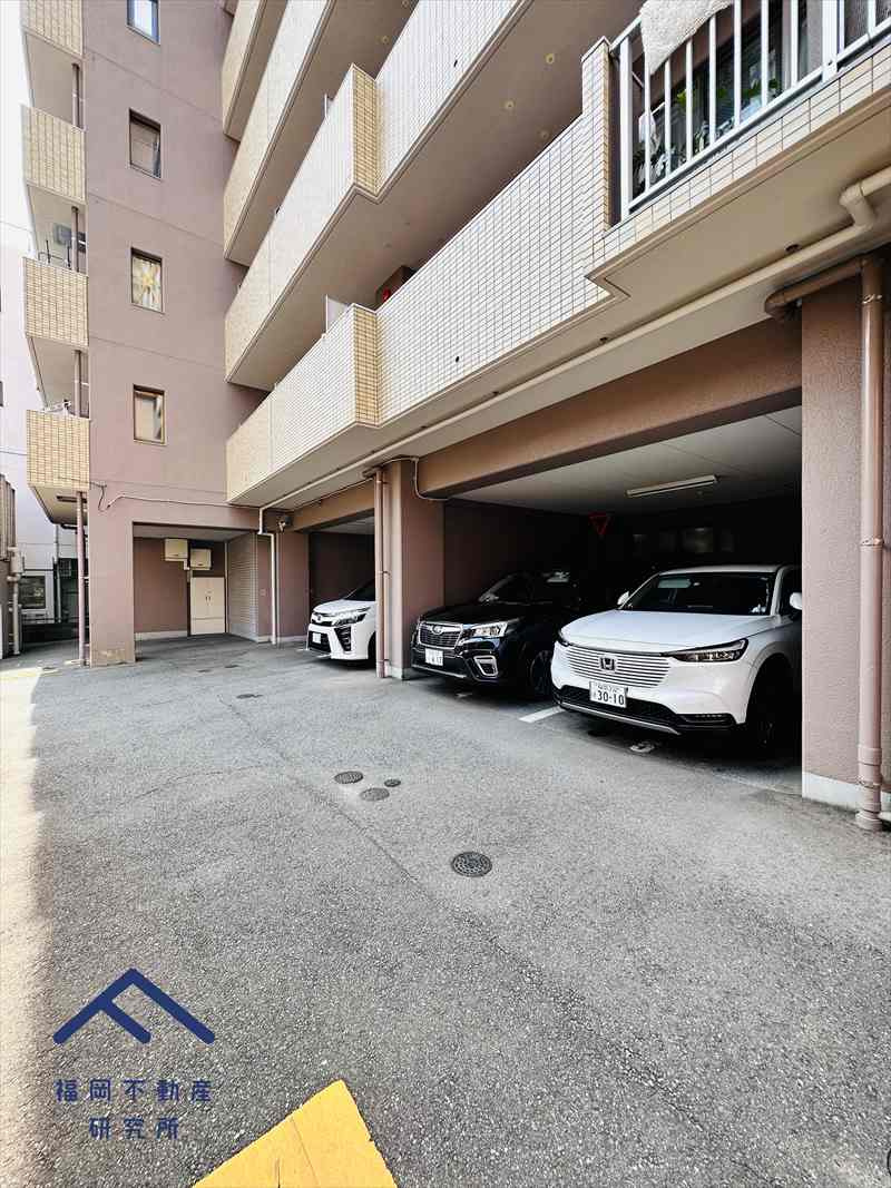 藤和高取ホームズの駐車場