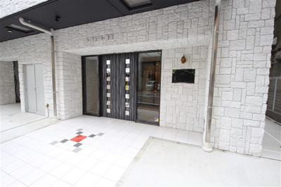 【エントランス】 | City Lux Namba