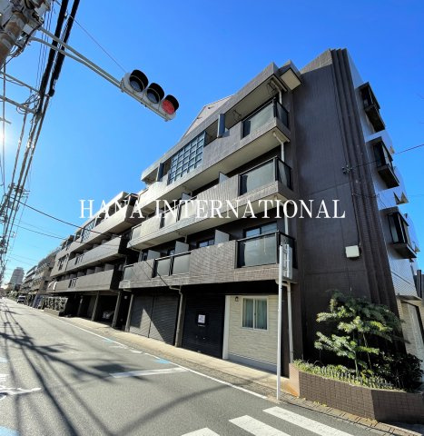 ワイズスクエアの外観