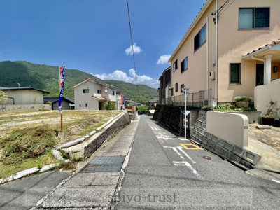 【前面道路含む現地写真】 | 安佐北区亀山南5丁目