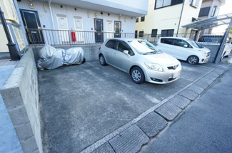 【駐車場】