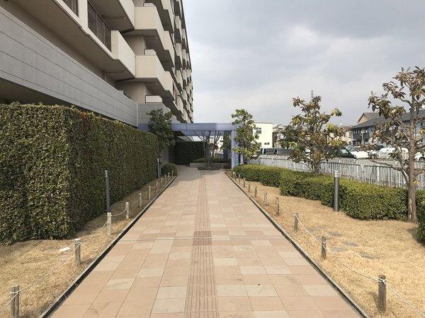 ディオ・フェルティ京都久我のエントランス