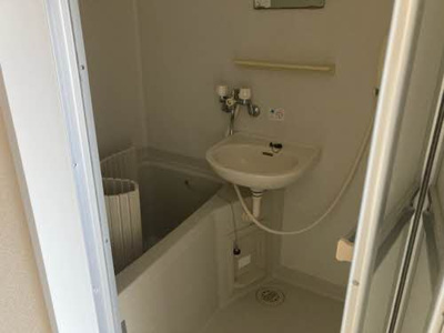 【浴室】 | メゾングレイス | コンパクトで使いやすいお風呂です