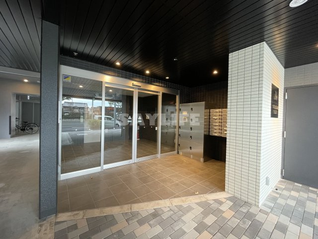 GARDENIA高井田のエントランス