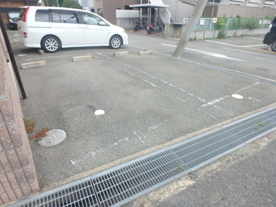 【駐車場】 | ソレアード甲東園 | 駐車場があります