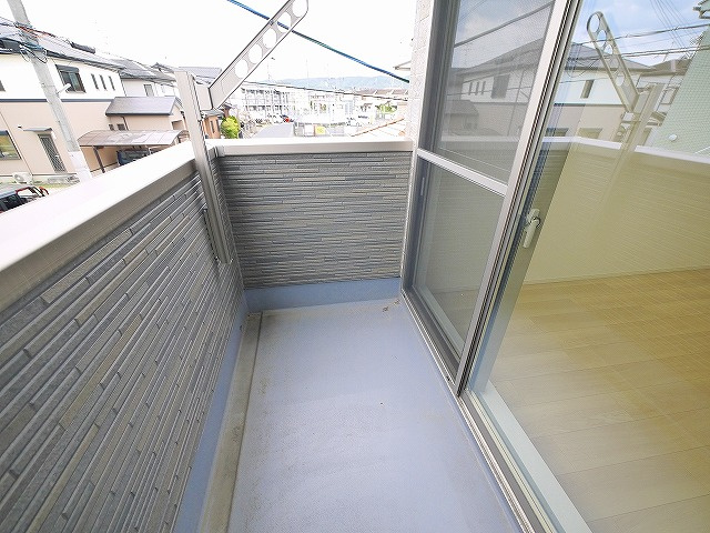 アプローズ（小泉町東）の玄関