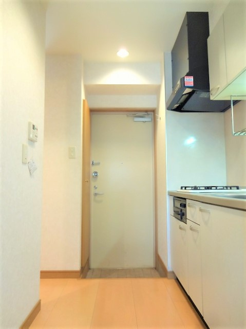 イッセイビルの玄関