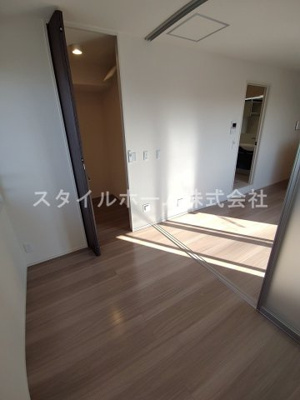 【寝室】 | Ｌａ　Ｔouｒ | 別部屋写真です。