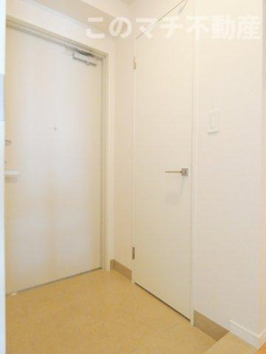 【玄関】 | カルム吉塚(※弊社管理物件) | 別号室の写真になります。現況優先。