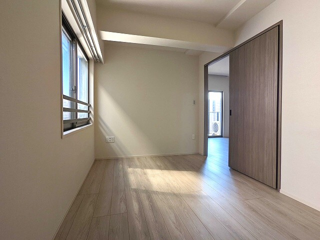 パークフラッツ蔵前の設備|5帖洋室です