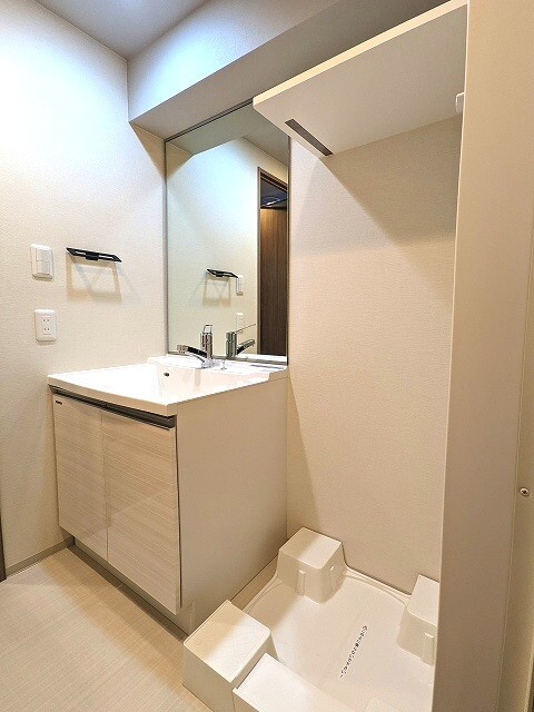 パークフラッツ蔵前の洗面所|ハンドシャワー付き独立洗面台です