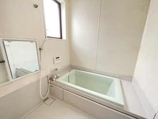 【浴室】 | 下新田　中古戸建て | ■追い炊き機能の付いたお風呂です！